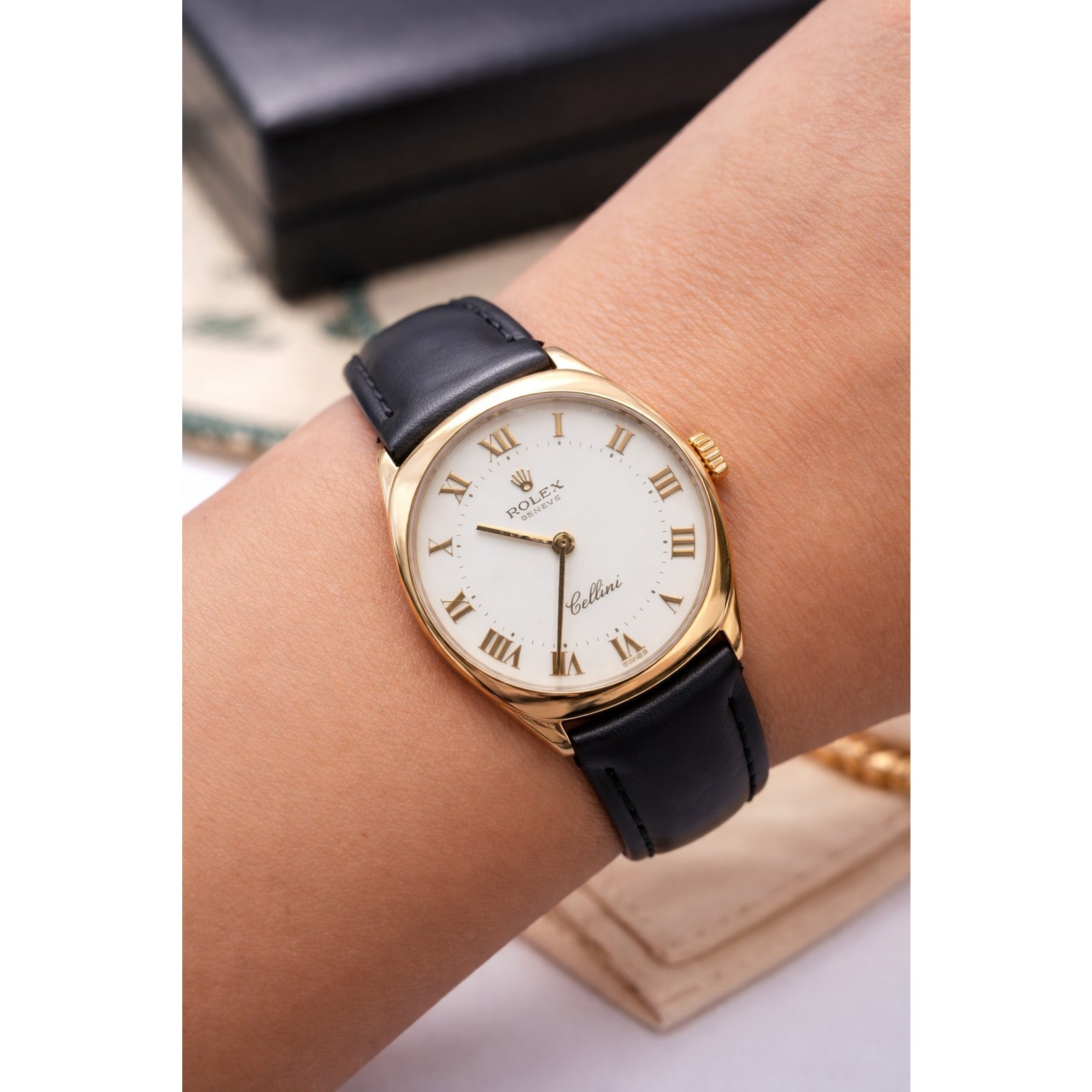 rolex cellini 18k gold 4129 manual white 25mmwatch roman numeral womens